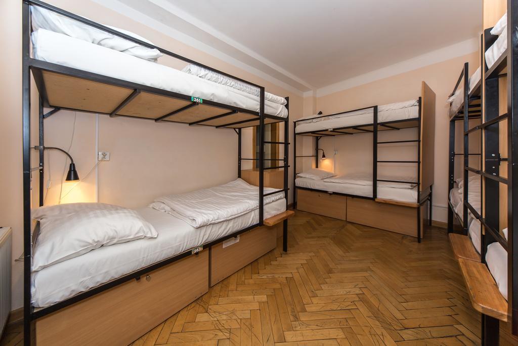 Hostel Mango プラハ エクステリア 写真