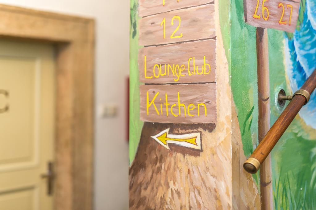 Hostel Mango プラハ エクステリア 写真