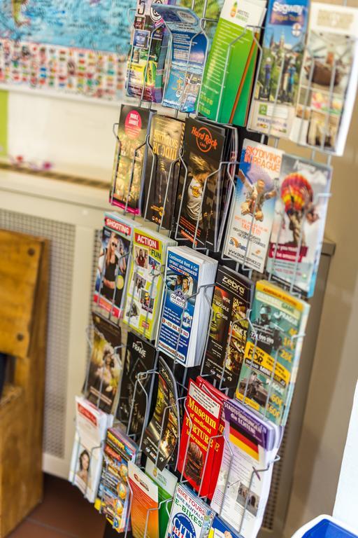 Hostel Mango プラハ エクステリア 写真